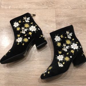 FLORAL BOOTIES